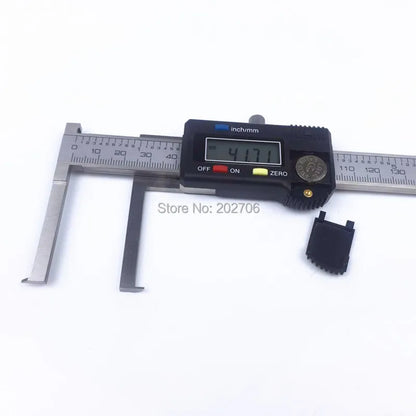 Digital Inside Groove Caliper 10–150mm — Knife Edge, 0.01mm Precision